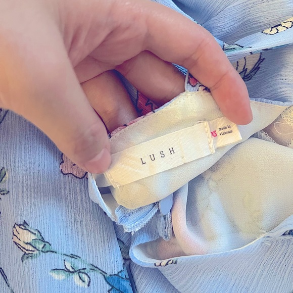Lush tie front light blue floral romper XS - Picture 4 of 6